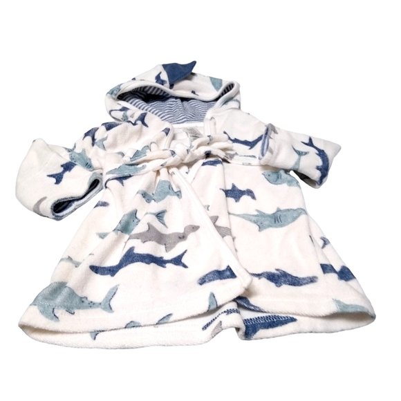 Baby's Shark Bath Robe - Just One You Made By Carter’s - White  Size 0-9M - Picture 1 of 6